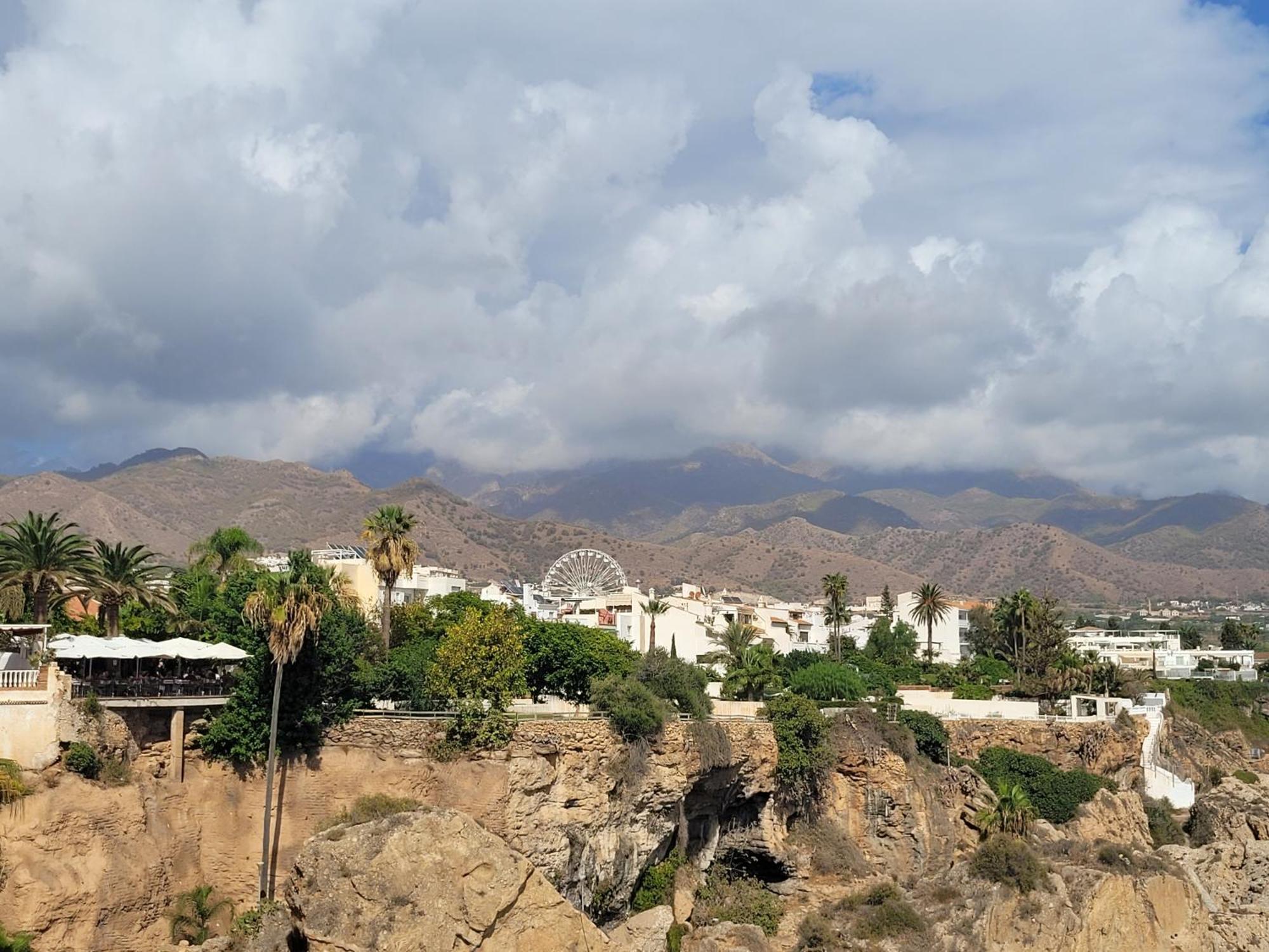 Apartamentos Nerja 2 Buitenkant foto